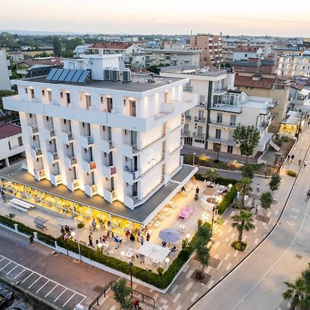 Hotel Albatros Rimini Esterno foto
