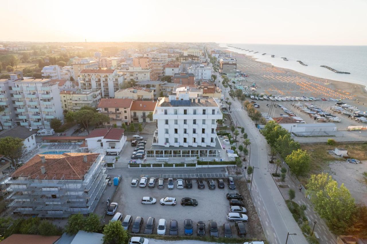 Hotel Albatros Rimini Esterno foto