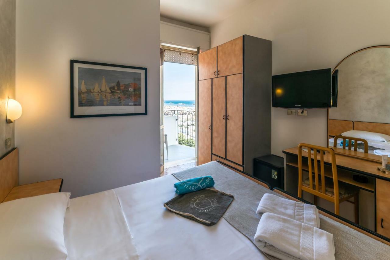 Hotel Albatros Rimini Esterno foto